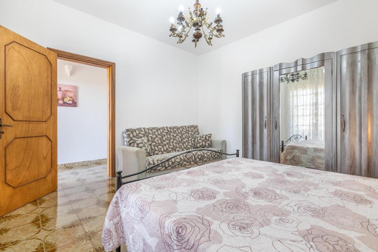 מרינה די מנקוורסה Villa Ermelinda מראה חיצוני תמונה