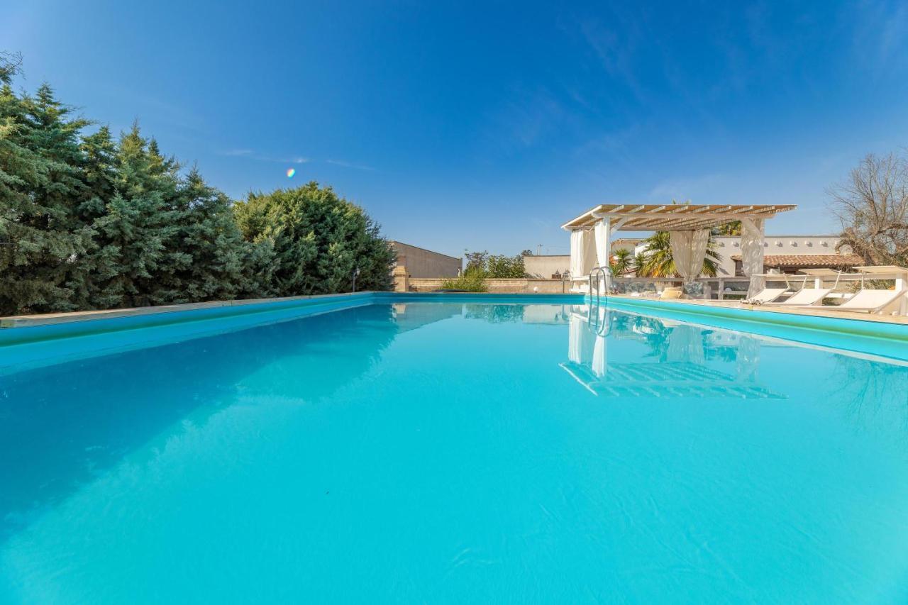 מרינה די מנקוורסה Villa Ermelinda מראה חיצוני תמונה