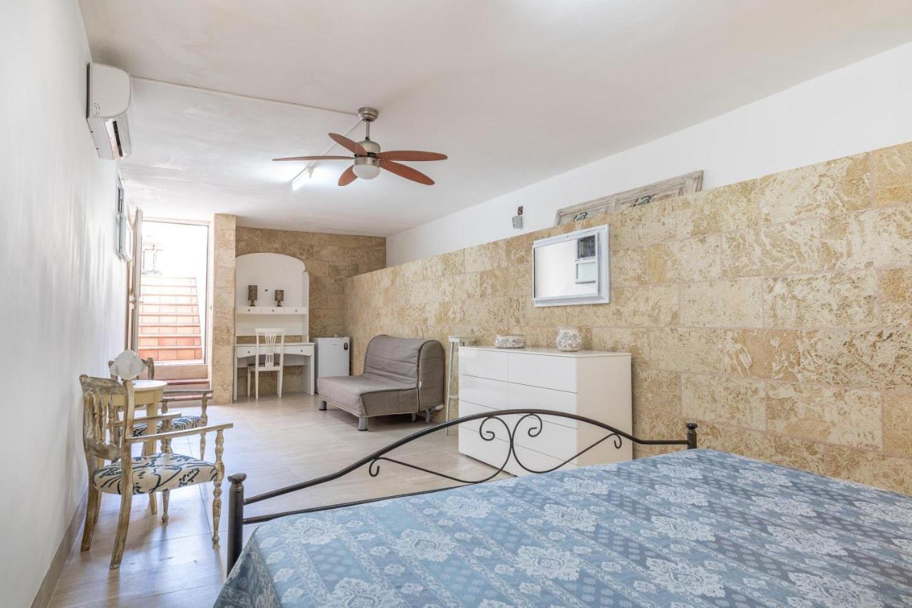 מרינה די מנקוורסה Villa Ermelinda מראה חיצוני תמונה