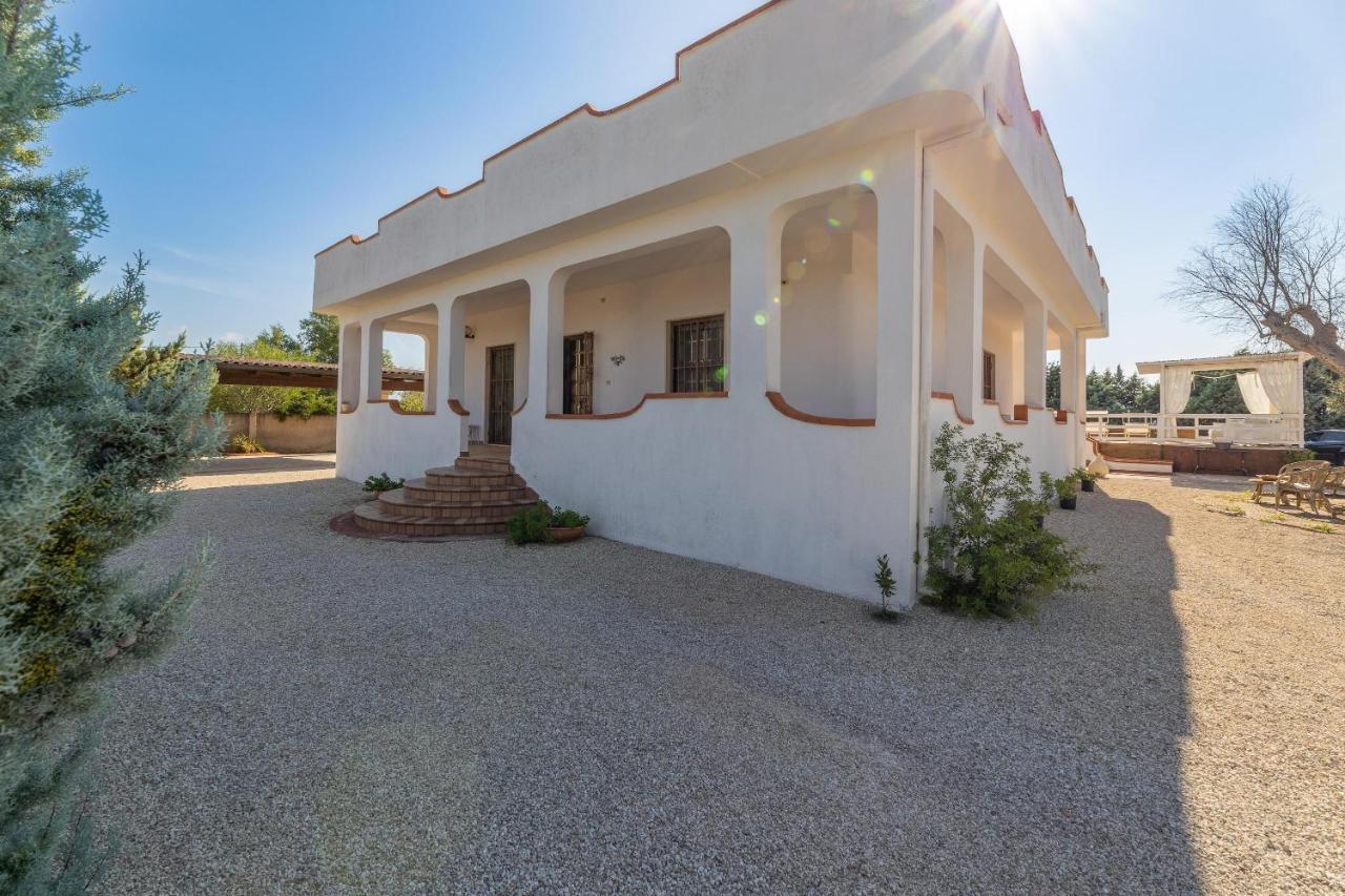 מרינה די מנקוורסה Villa Ermelinda מראה חיצוני תמונה